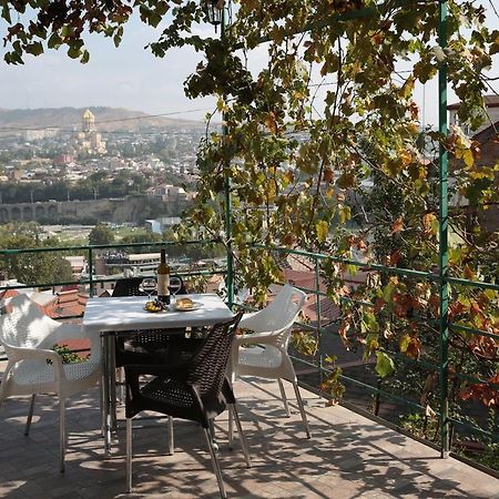 Cherdachok Tbilisi Exteriör bild